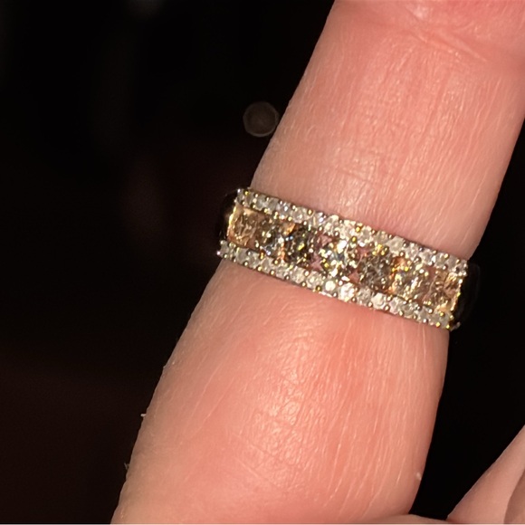 Gold ring - Picture 4 of 8